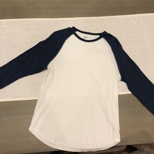 Fossil 3/4 Sleeve Baseball Tee: Like-New